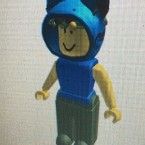 Meet your Posher, Avery